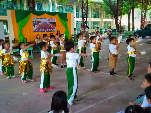 Dance Presentation from Kinder