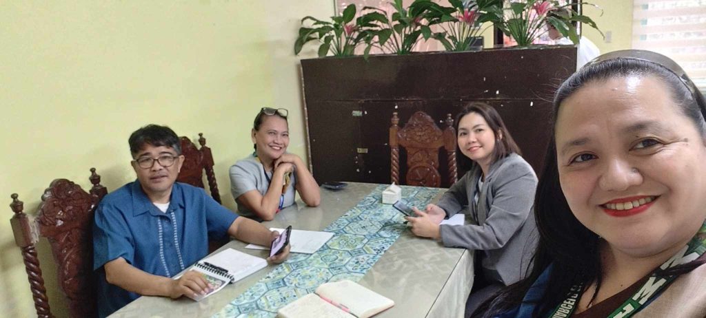 Cluster 3 PSDS Lovelynn Jane S. Bacera and EPS-Filipino Dr. Rowela R. Cadayona Provide Technical Assistance for MMES ILP Projects