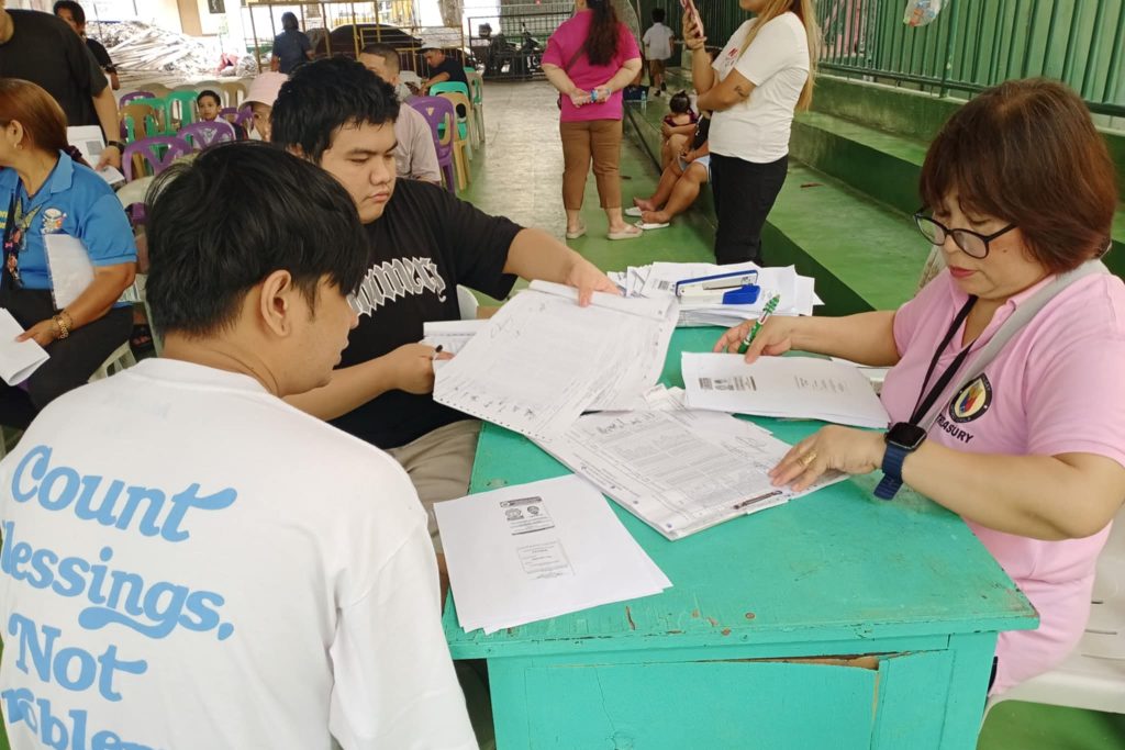 Pasay LGU Distributes Financial Assistance to Learners from August to December 2024