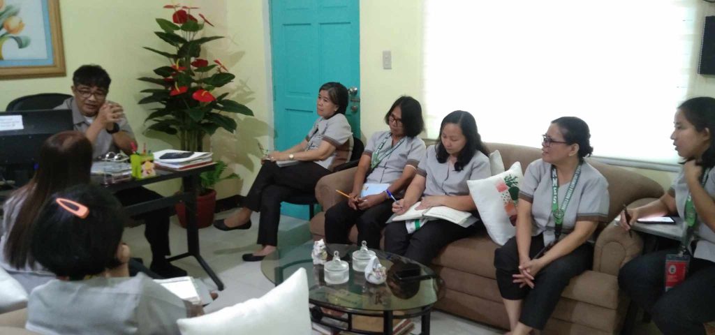 Dr. Gali Leads Post-Observation Conference with Grade One Teachers to Enhance Teaching Strategies